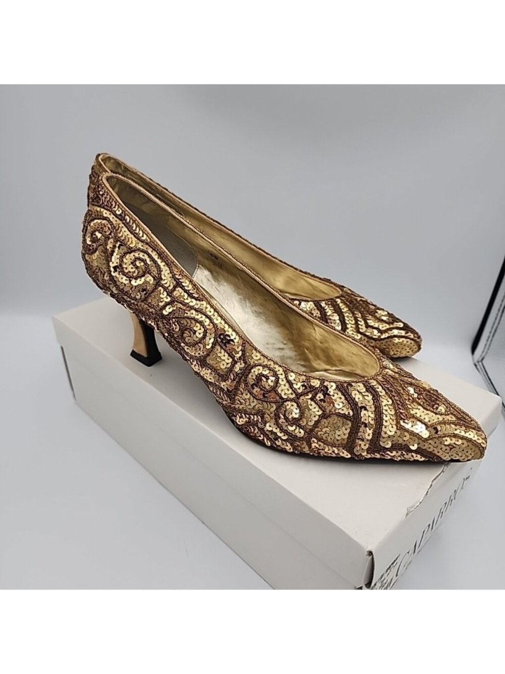 Vintage Caparros 2.5" Heels Shoes Women's 8B Classic Gold Sequin Slip On